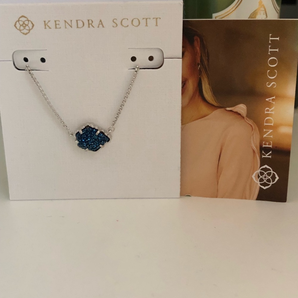 Kendra Scott Necklace